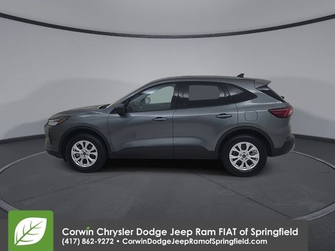 Used 2025 Ford Escape Active AWD/4WD image 9