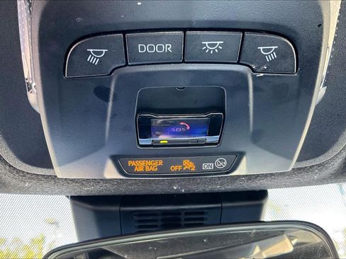 Used 2025 Toyota Corolla SE image 34