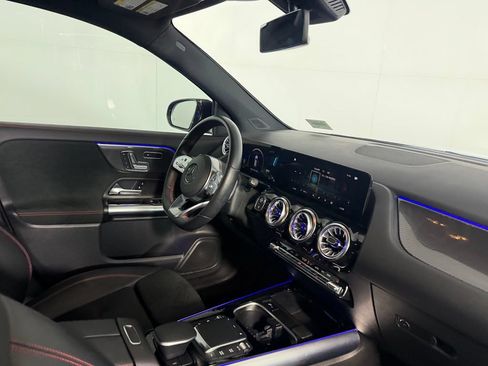 Used 2023 Mercedes-Benz GLA 35 AMG 4MATIC image 28