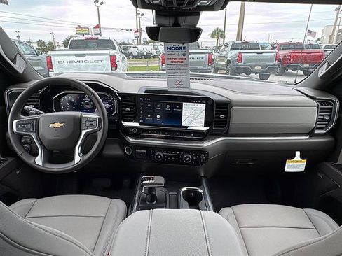 New 2026 Chevrolet Silverado 1500 LTZ w/ LTZ Premium Package AWD/4WD image 21