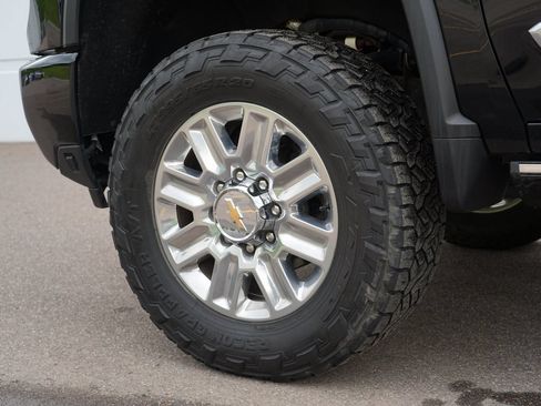 Certified 2024 Chevrolet Silverado 3500 High Country w/ High Country Premium Package AWD/4WD image 33
