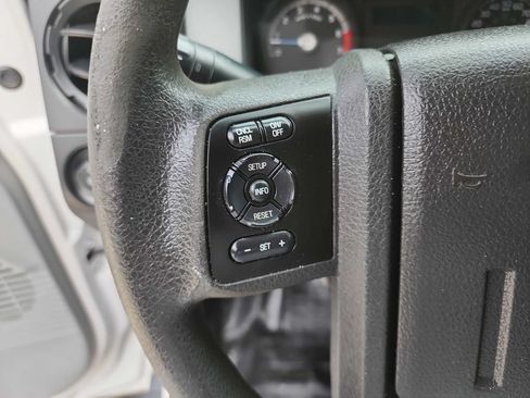 Used 2015 Ford F250 XL RWD image 17
