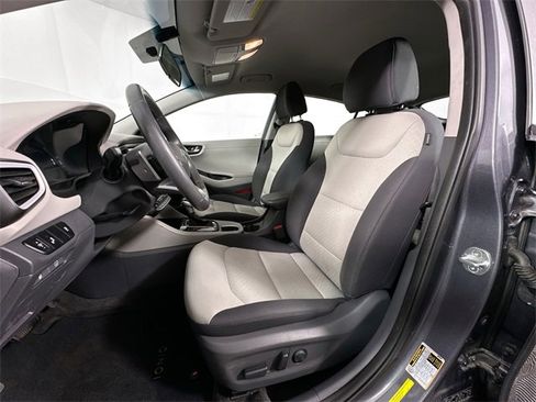 Used 2018 Hyundai Ioniq SEL image 15