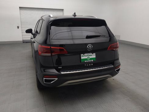 Used 2023 Volkswagen Taos SE w/ Panoramic Sunroof Package FWD image 6