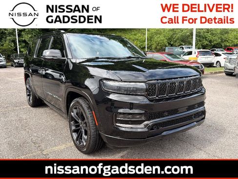 Used 2023 Jeep Grand Wagoneer Series II w/ Quick Order Packagew 28T AWD/4WD image 1