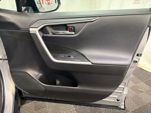 Used 2021 Toyota RAV4 XSE w/ XSE Grade Weather Package AWD/4WD image 11