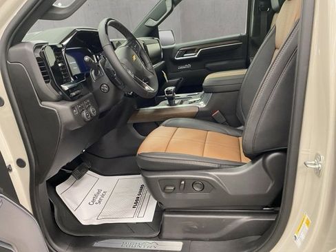 New 2026 Chevrolet Silverado 1500 High Country w/ High Country Premium Package image 14