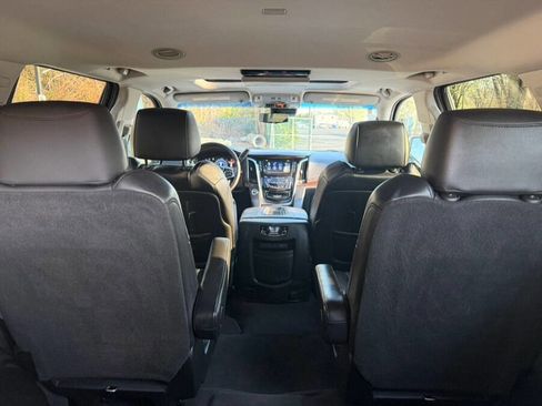 Used 2018 Cadillac Escalade Luxury image 17