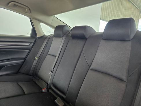 Used 2022 Honda Accord LX image 11