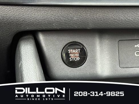 Used 2025 Nissan Rogue SV AWD/4WD image 25