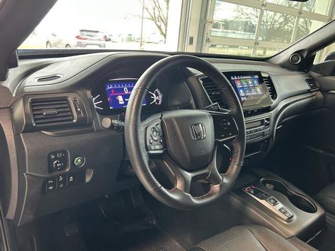 Used 2022 Honda Passport TrailSport image 16