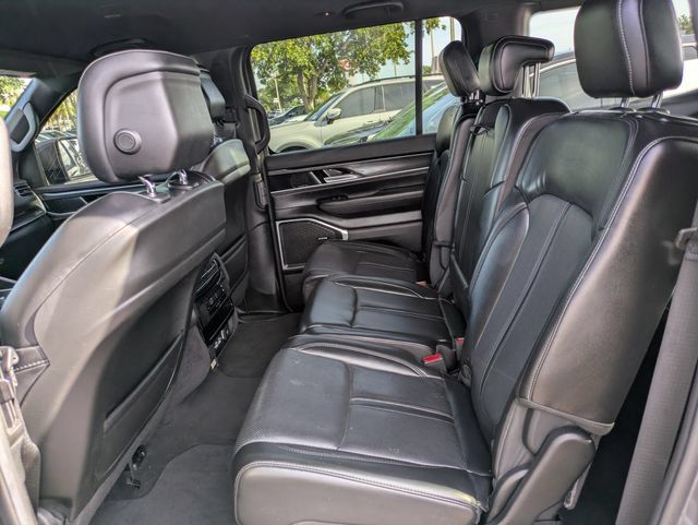 Certified 2022 Jeep Wagoneer Series I RWD image 10