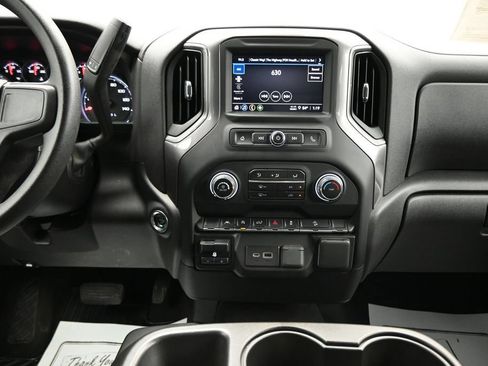 Used 2023 Chevrolet Silverado 1500 Custom Trail Boss AWD/4WD image 18