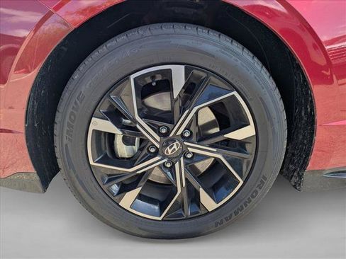Used 2025 Hyundai Sonata SEL FWD image 19