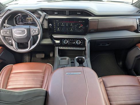 Used 2024 GMC Sierra 3500 Denali Ultimate image 18