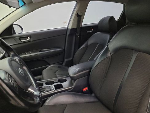 Used 2018 Kia Optima S FWD image 17