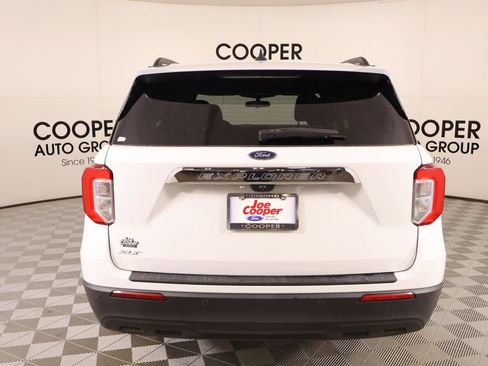 Used 2023 Ford Explorer XLT RWD image 22
