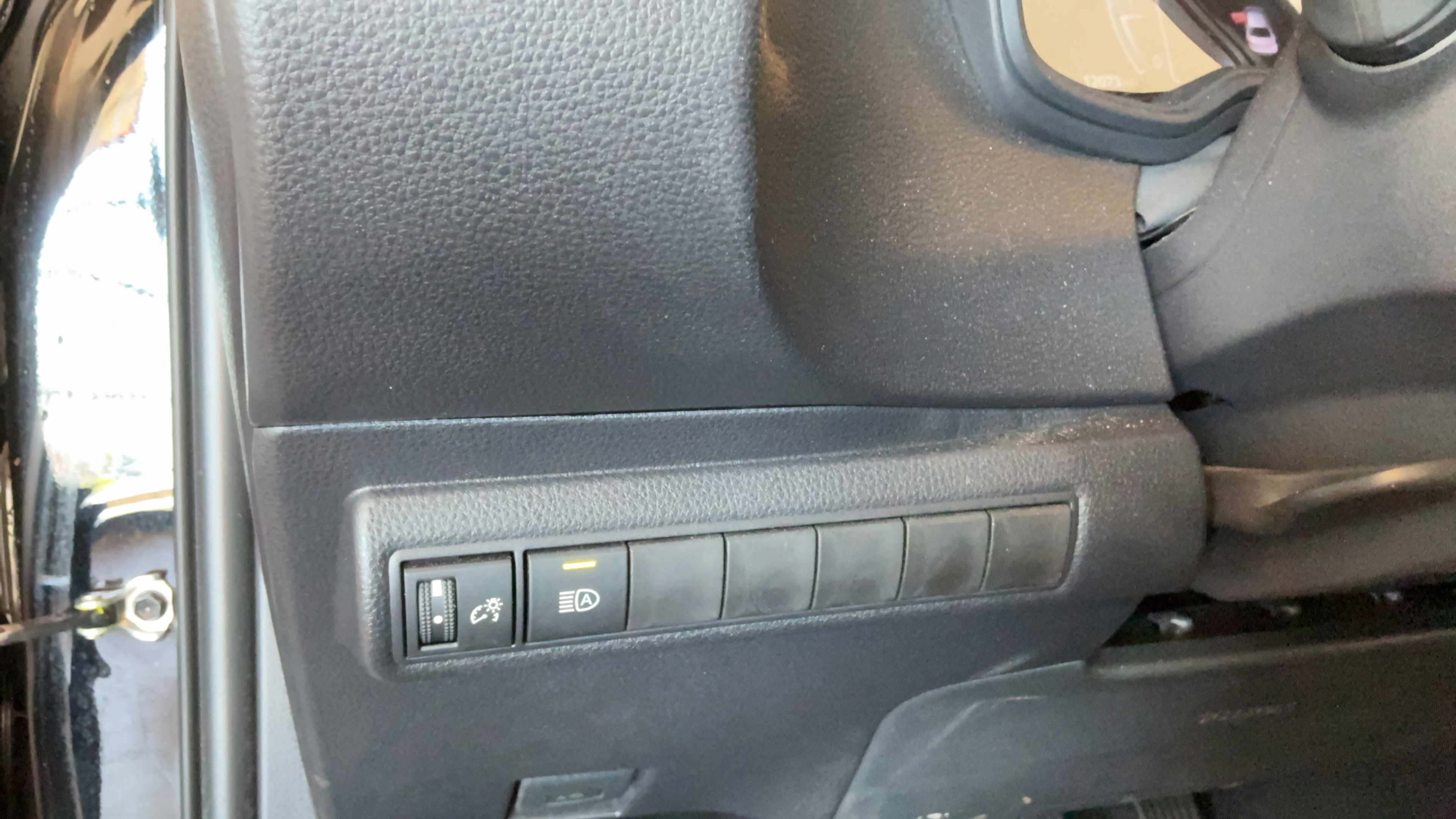 Used 2026 Toyota Corolla LE FWD image 16