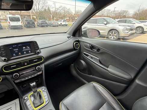 Used 2018 Hyundai Kona Limited image 18