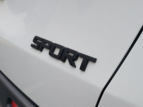 Used 2024 Honda HR-V Sport image 9