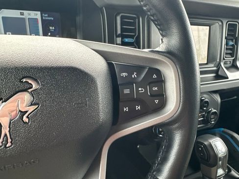 Used 2023 Ford Bronco Black Diamond w/ Sasquatch Package AWD/4WD image 26