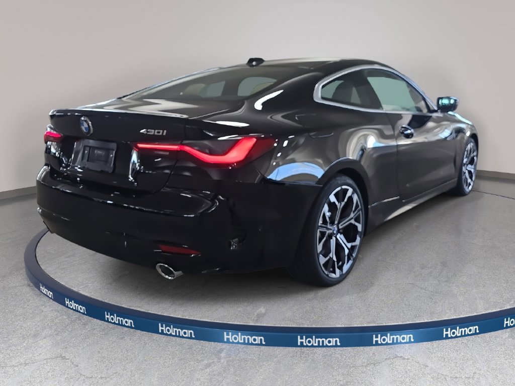 New 2026 BMW 430i Coupe w/ Premium Package RWD image 4