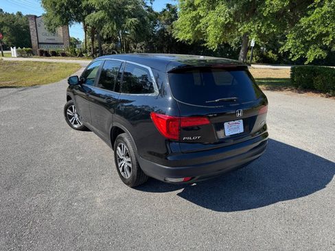 Used 2017 Honda Pilot EX-L image 4