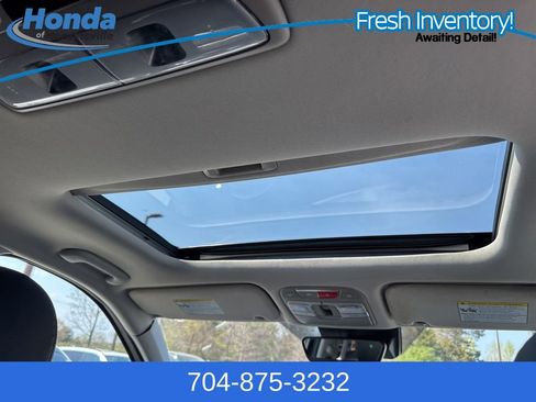 Used 2023 Kia Telluride S w/ S Sunroof Package image 17