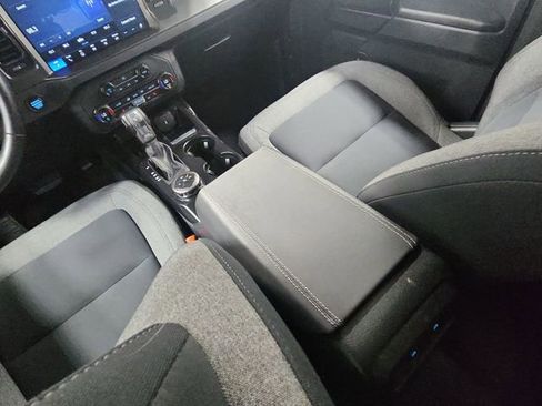 Used 2025 Ford Bronco Big Bend image 23