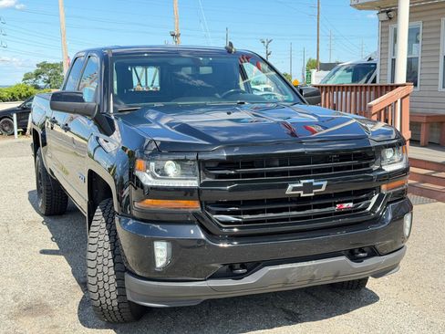 Used 2018 Chevrolet Silverado 1500 LT w/ Midnight Edition AWD/4WD image 88