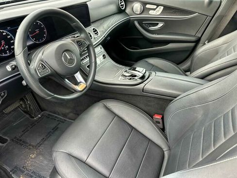 Used 2018 Mercedes-Benz E 400 4MATIC Sedan image 11