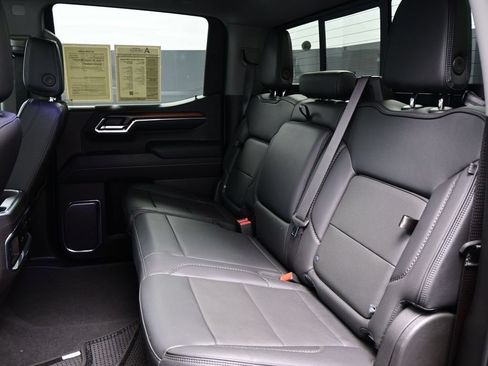 Used 2024 GMC Sierra 1500 Denali w/ Denali Reserve Package RWD image 17