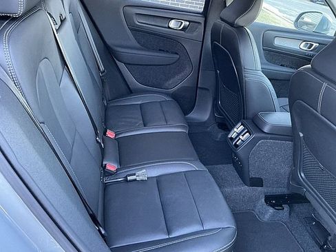 Certified 2025 Volvo XC40 B5 Core image 20