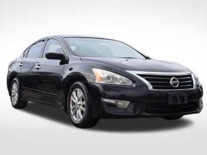 Used 2014 Nissan Altima 2.5 S w/ Sport Value Package