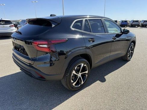 New 2026 Chevrolet Trax RS image 9