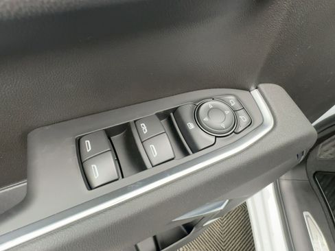 New 2026 Chevrolet Silverado 1500 LT image 13