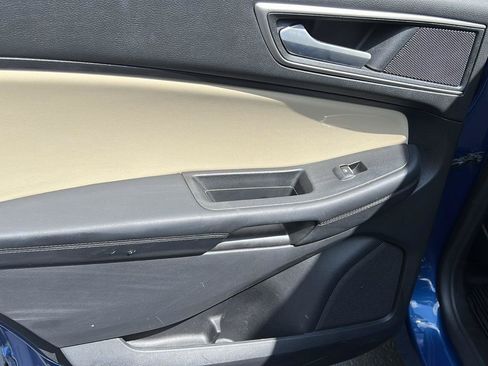 Used 2021 Ford Edge SEL AWD/4WD image 17
