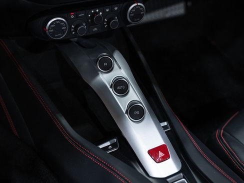 Used 2016 Ferrari California T RWD image 54