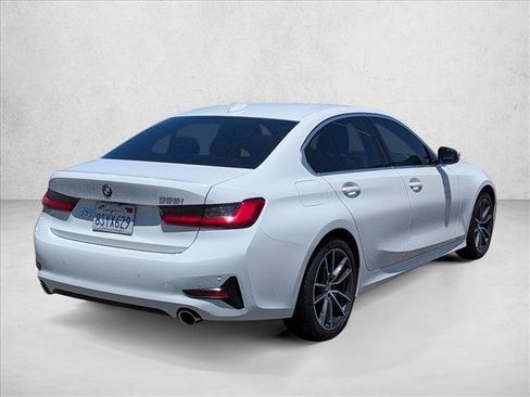 Used 2020 BMW 330i Sedan w/ Premium Package RWD image 5