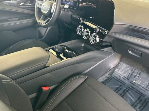 New 2026 Chevrolet Blazer EV LT w/ Midnight/Sport Edition FWD image 21