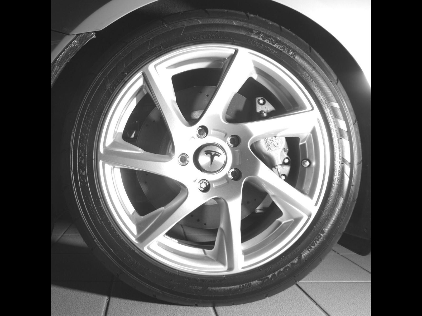 Used 2010 Tesla Roadster Sport RWD image 16