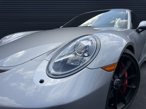 Certified 2019 Porsche 911 GT3 RWD image 11
