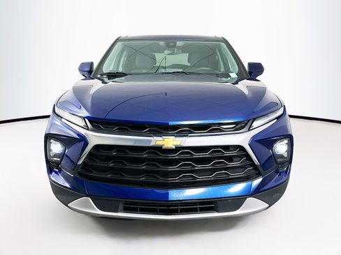 Used 2023 Chevrolet Blazer LT image 2