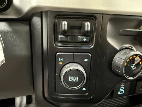 New 2025 Ford F350 XLT w/ XLT Value Package image 16