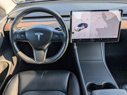 Used 2018 Tesla Model 3 Long Range image 16