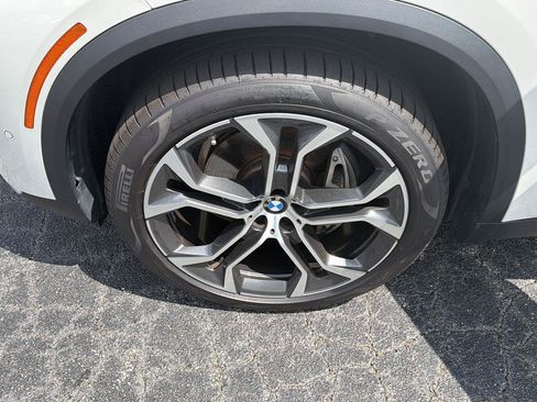 Used 2025 BMW X5 xDrive40i w/ Climate Comfort Package AWD/4WD image 38