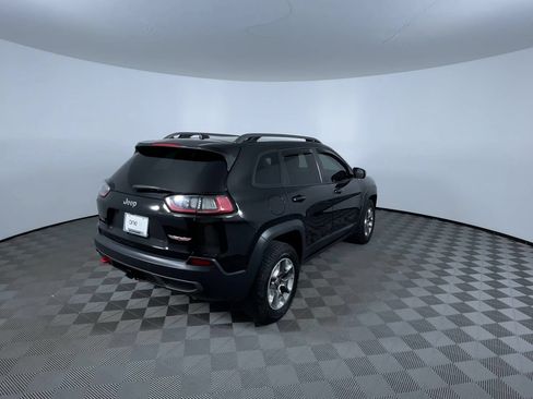 Used 2019 Jeep Cherokee Trailhawk w/ Cold Weather Group AWD/4WD image 8