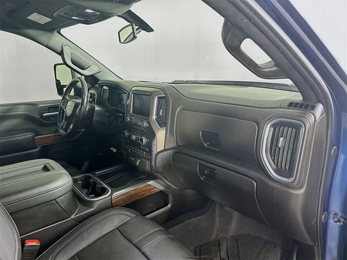 Used 2022 Chevrolet Silverado 2500 High Country image 32