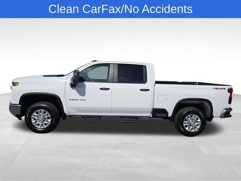 Used 2025 Chevrolet Silverado 3500 W/T AWD/4WD image 2