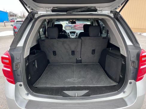 Used 2017 Chevrolet Equinox LT image 11